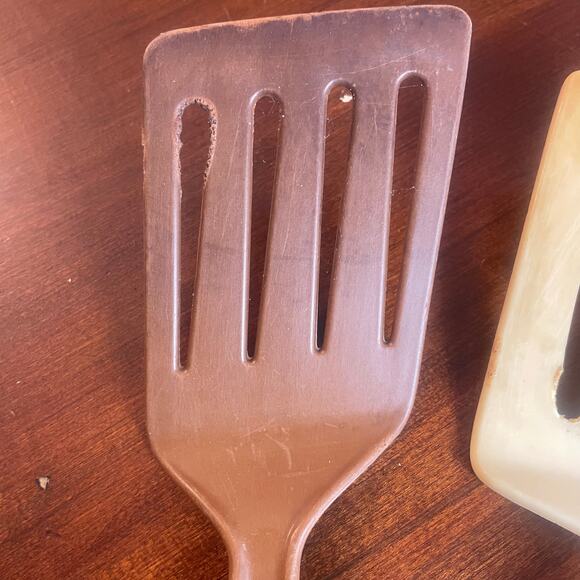 Vintage Brown Lopol Hutzler No 717 Plastic Slotted Spatula Brown & Floral White - Picture 4 of 11